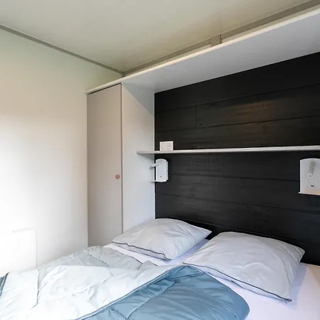 Village De Stereden Holiday home Pleumeur-Bodou